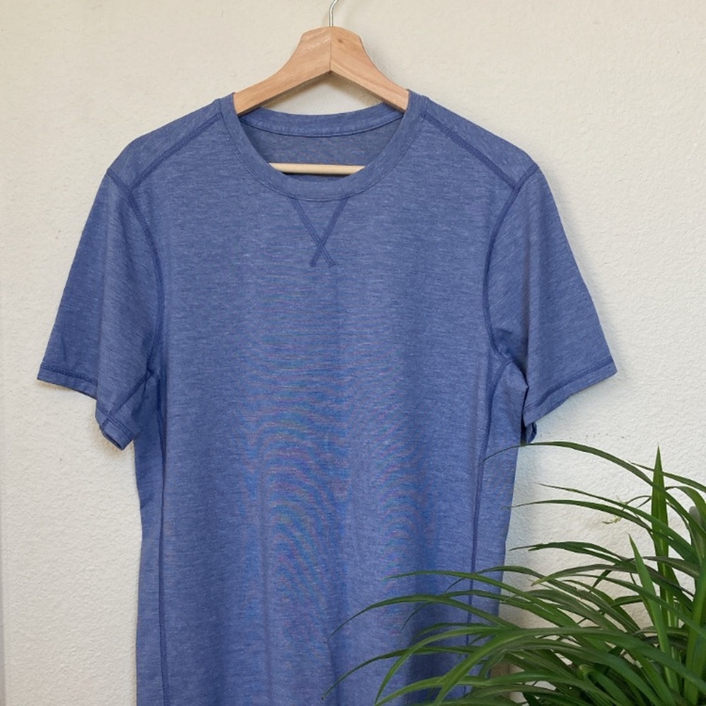Lululemon performance tee